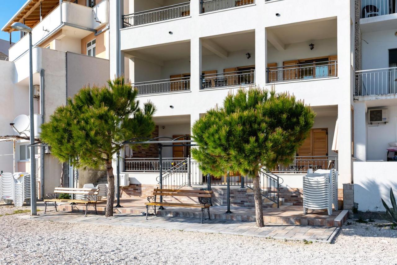 Apartments Lea ポドストラナ エクステリア 写真