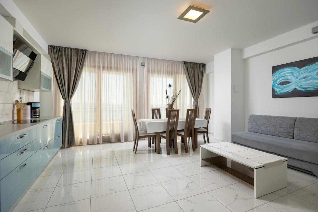 Apartments Lea ポドストラナ エクステリア 写真
