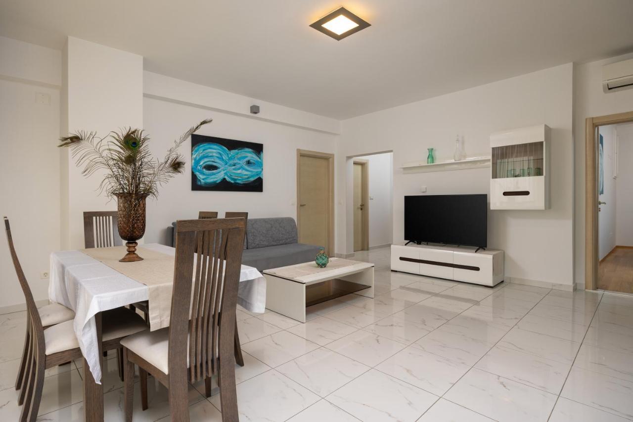 Apartments Lea ポドストラナ エクステリア 写真