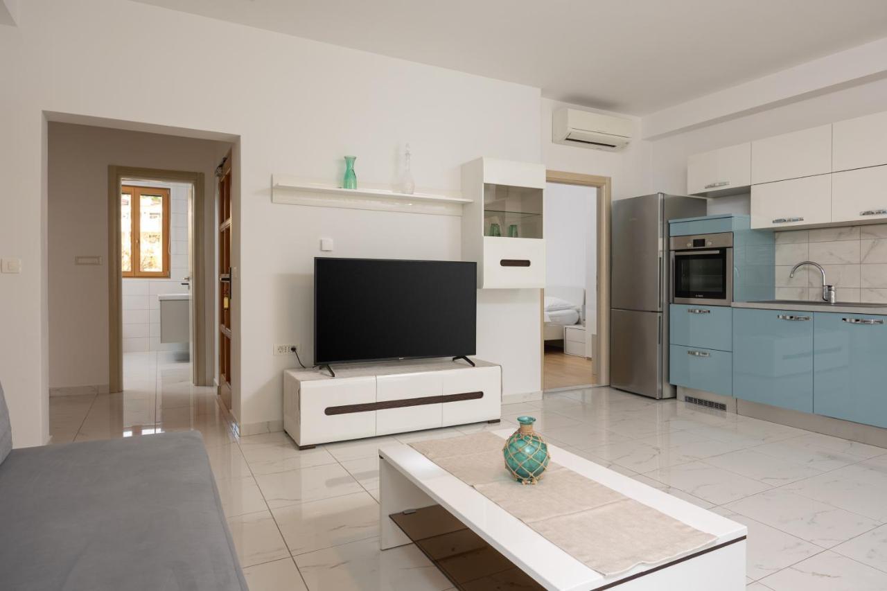 Apartments Lea ポドストラナ エクステリア 写真